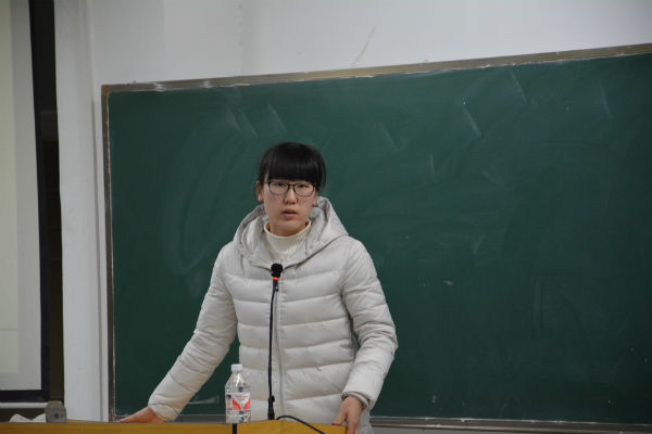 5王颖老师点评.JPG 5王颖老师点评.JPG