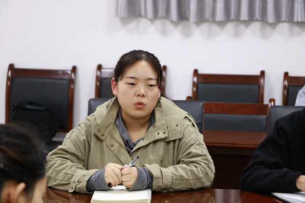 学生座谈会 (1).JPG 学生座谈会 (1).JPG