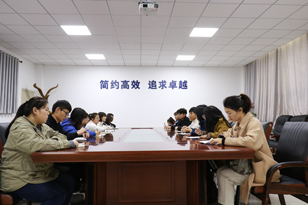 学生座谈会 (2).JPG 学生座谈会 (2).JPG